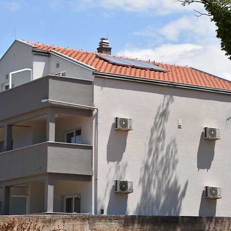 Luka Apartments Biograd Na Moru Zewnętrze zdjęcie